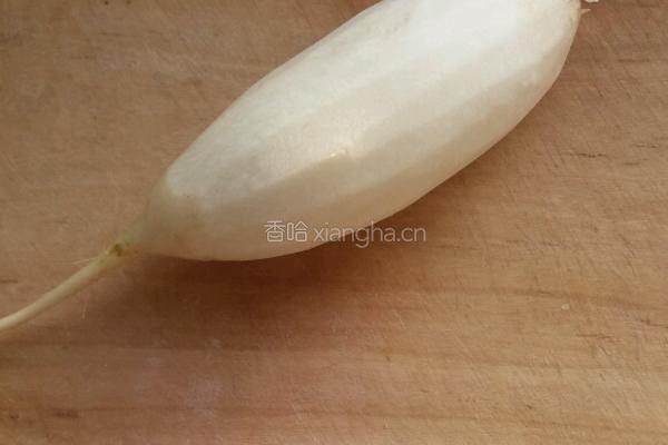 腌萝卜的做法图解1