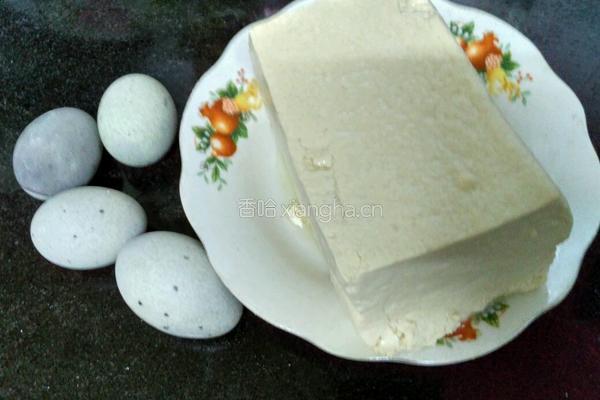 松花豆腐的做法图解1