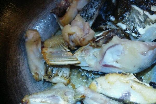 鱼头豆腐汤的做法图解3