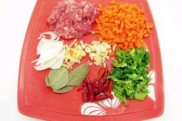 羊肉炸酱面的做法图解2