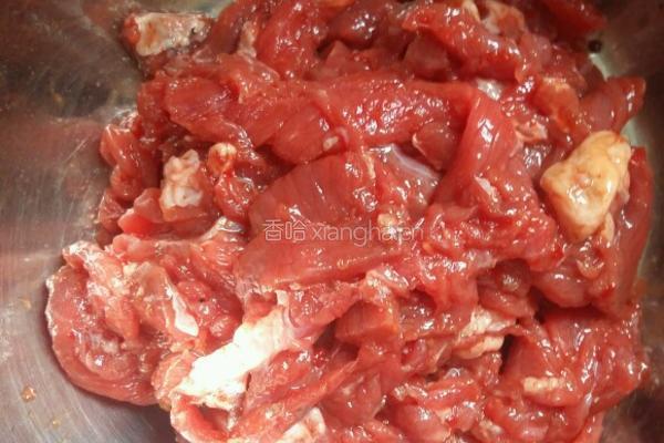 炒烤榨菜牛肉的做法图解3