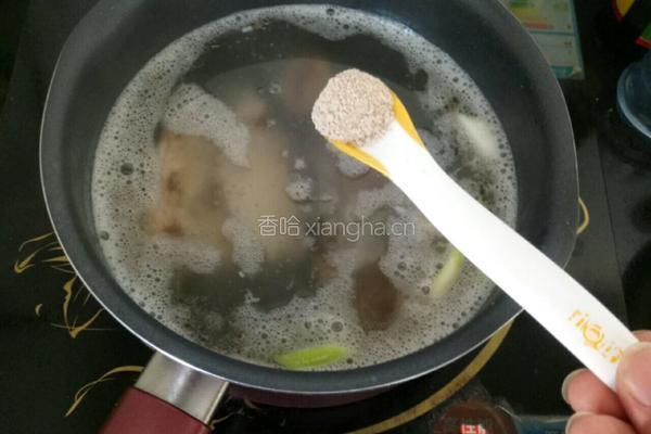 宝宝辅食三文鱼头豆腐汤的做法图解6