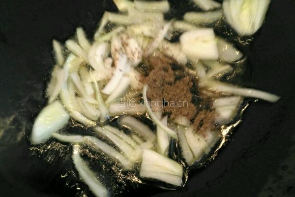酸菜粉条炖冻豆腐的做法图解4