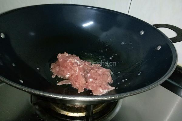 猪肉丝炒圆白菜的做法图解4