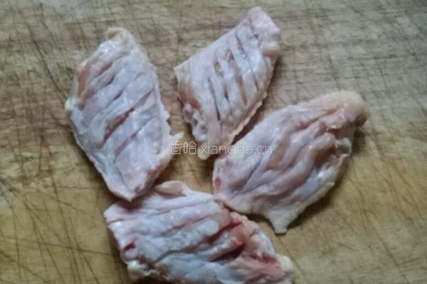 酱油鸡翅的做法图解1