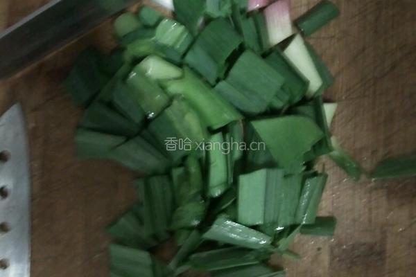 草鱼头炖萝卜丁的做法图解4