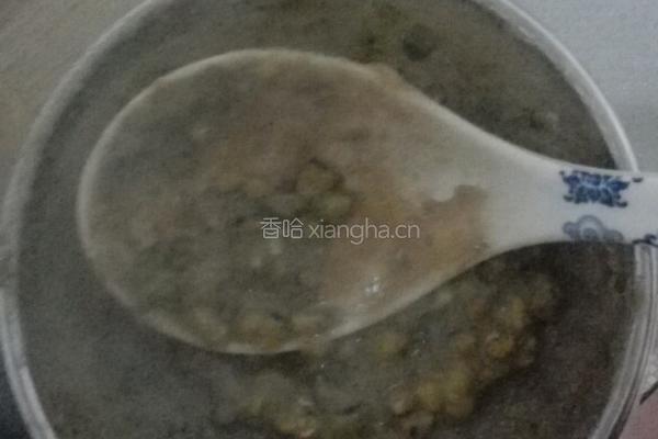 油栗绿豆沙冰皮月饼的做法图解7