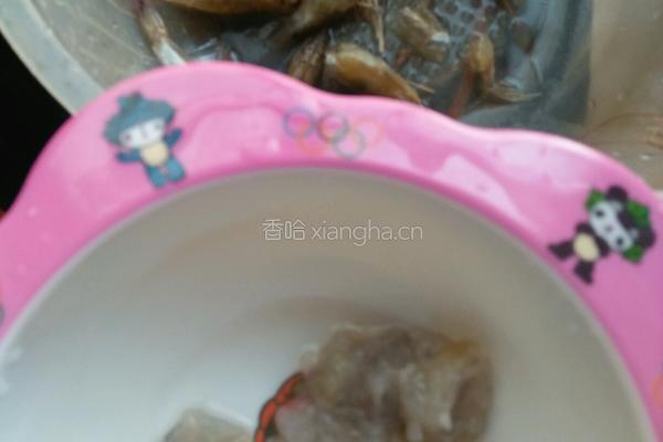 虾仁瘦肉酿香菇的做法图解2