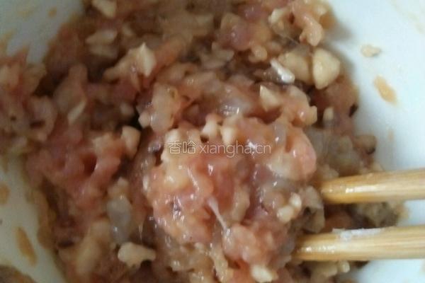 虾仁瘦肉酿香菇的做法图解4
