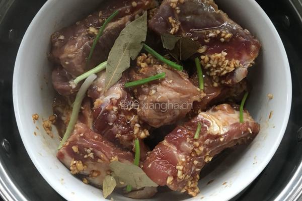 蒜香排骨的做法图解5