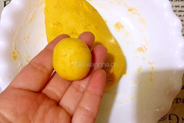 南瓜球的做法图解5