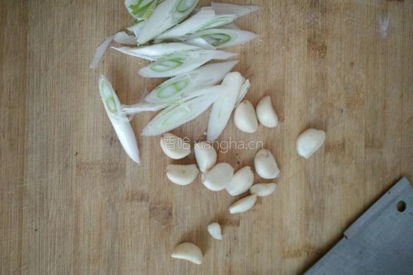 酱烧白菜的做法图解1