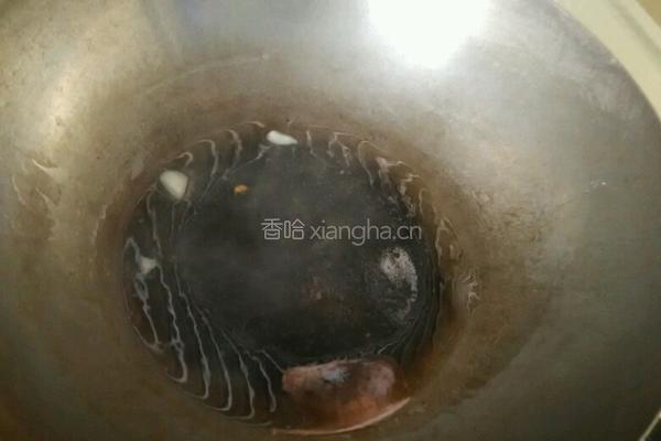 胡萝卜白菜炒饭的做法图解3