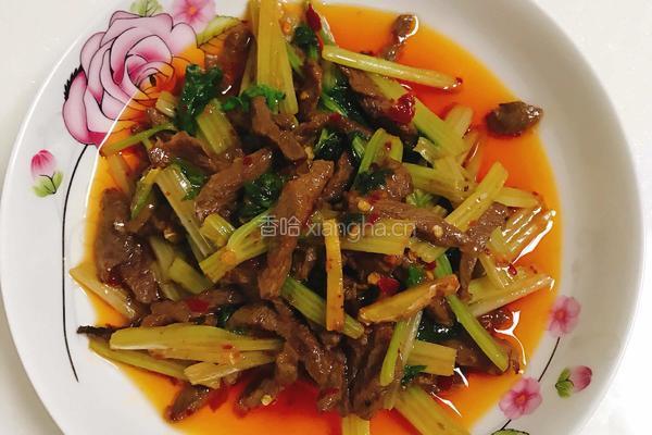 芹菜炒牛肉丝