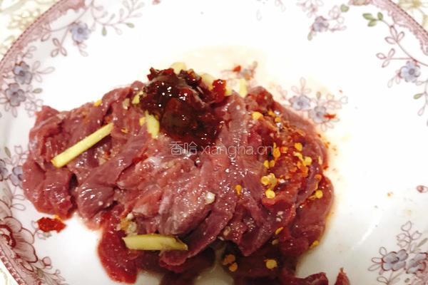 芹菜炒牛肉丝的做法图解3