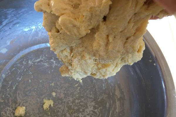 豆沙面包的做法图解3