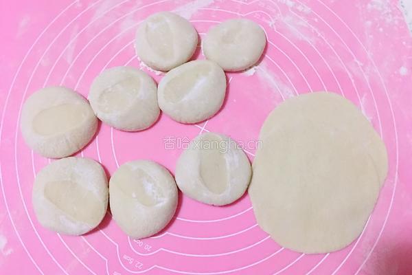 猪肉粉条韭菜包子的做法图解17