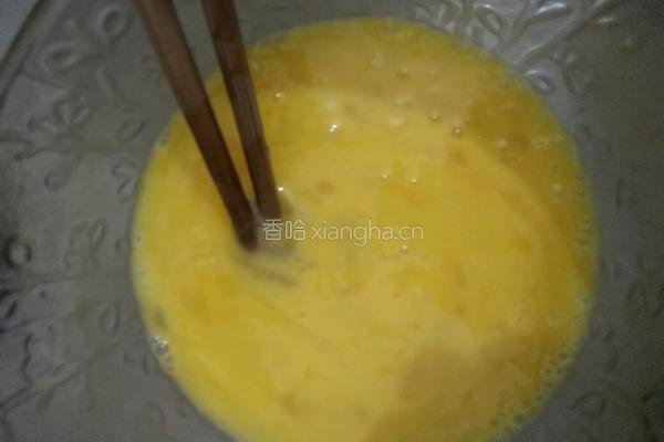 青椒番茄炒蛋的做法图解3