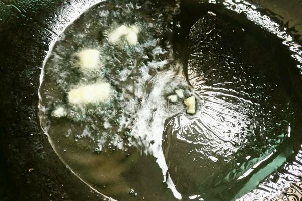 炒厚叶菜的做法图解4