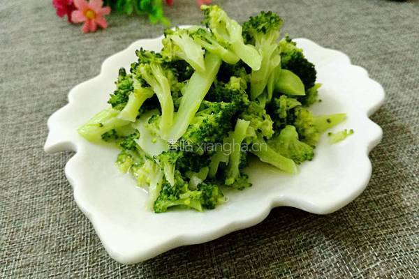 素炒西兰花的做法图解7