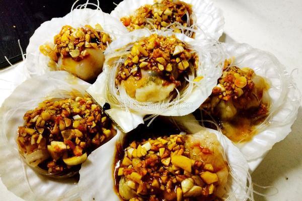 蒜蓉粉丝蒸扇贝的做法图解8