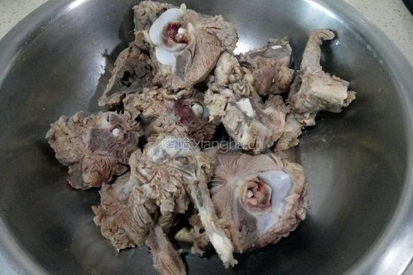 辣爆羊蝎子的做法图解3