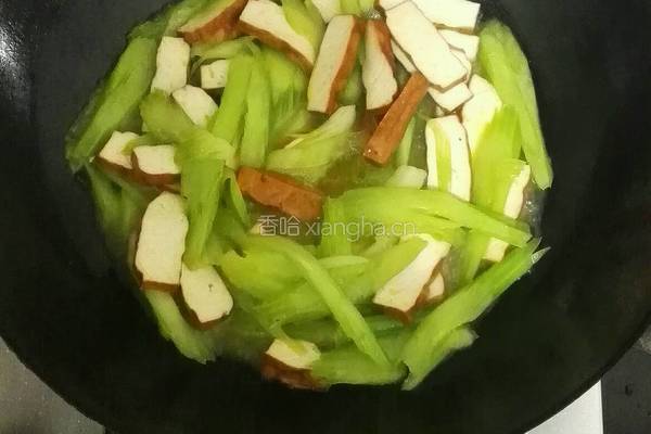 西芹炒豆干的做法图解5