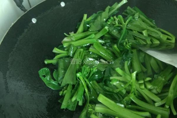 芥兰炒腊味的做法图解5