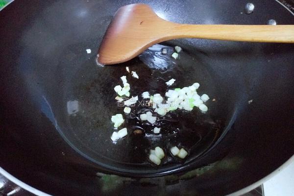 清炒绿豆芽的做法图解3