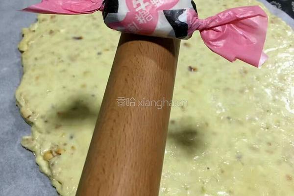 纯手工制作花生牛扎糖的做法图解2