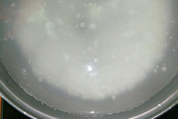 鱿鱼瘦肉虾米粥的做法图解4