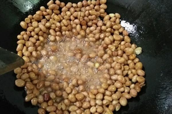 油炸花生米的做法图解4