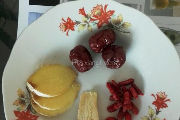 猴头菇鸡翅根煲汤的做法图解3