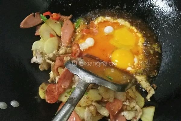 土豆片炒鸡蛋火腿的做法图解7