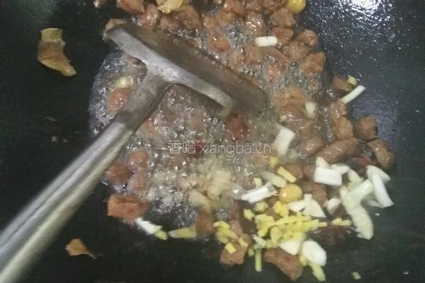 香辣牛牛肉丁的做法图解5