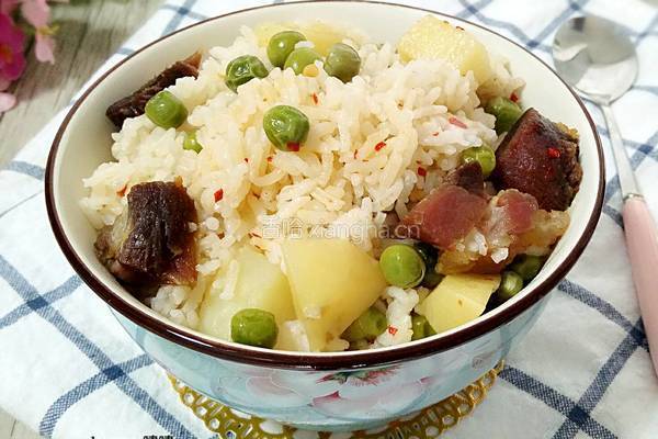 腊肉焖饭的做法图解12
