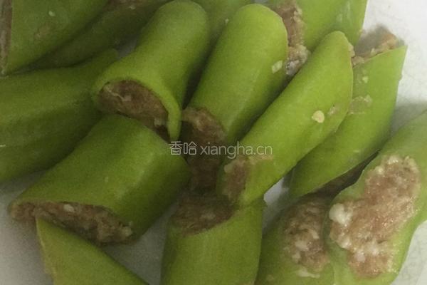辣椒酿肉的做法图解1