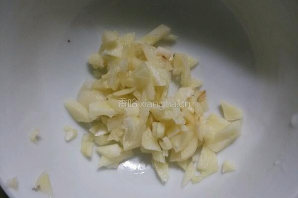 青红辣椒炒梅肉丝的做法图解3