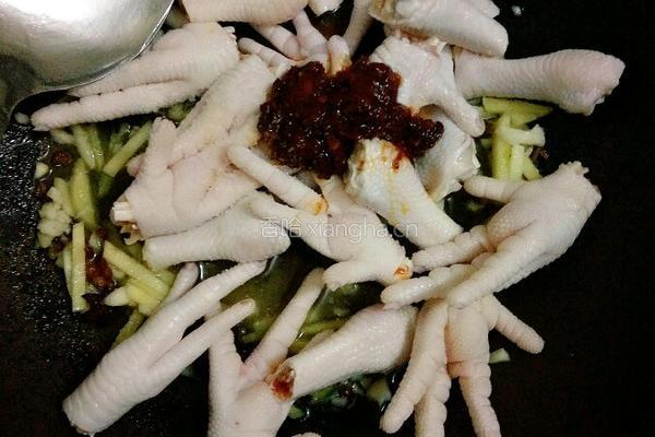 红烧鸡爪的做法图解6
