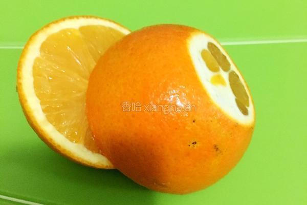 食盐蒸橙盅的做法图解1