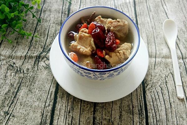 蘑菇红枣排骨汤的做法图解11