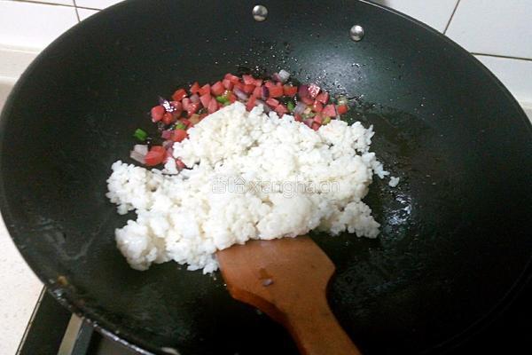 虾仁蛋炒饭的做法图解4