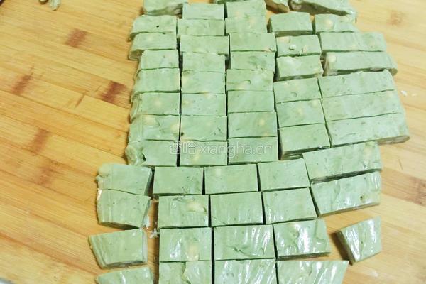 抹茶牛轧糖的做法图解7