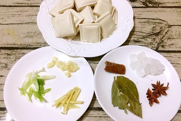 蜜汁豆干的做法图解1