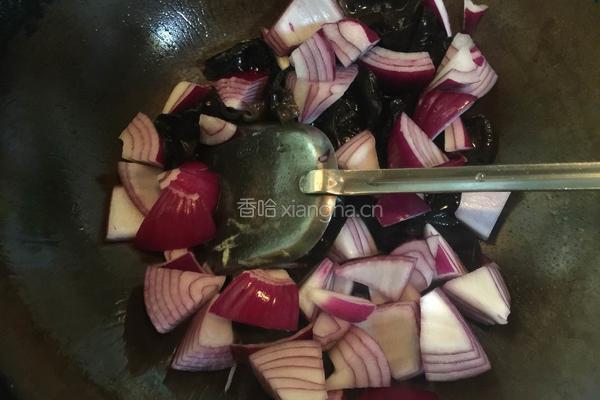 洋葱木耳炒鸡蛋的做法图解6