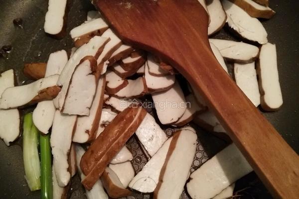 香干炒西芹的做法图解4