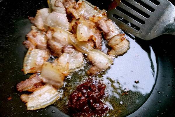 香蒜回锅肉的做法图解5