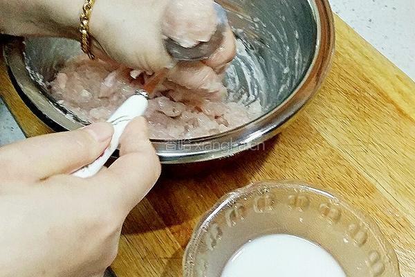 手工纯鱼丸的做法图解14