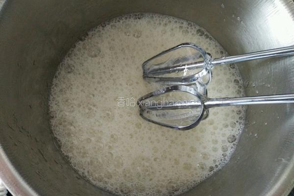 十寸戚风蛋糕的做法图解6
