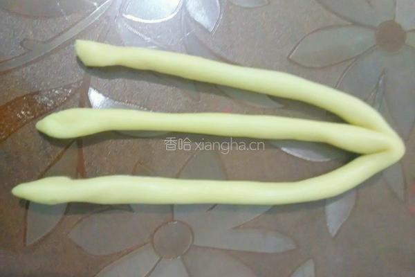 牛奶花型小面包的做法图解10